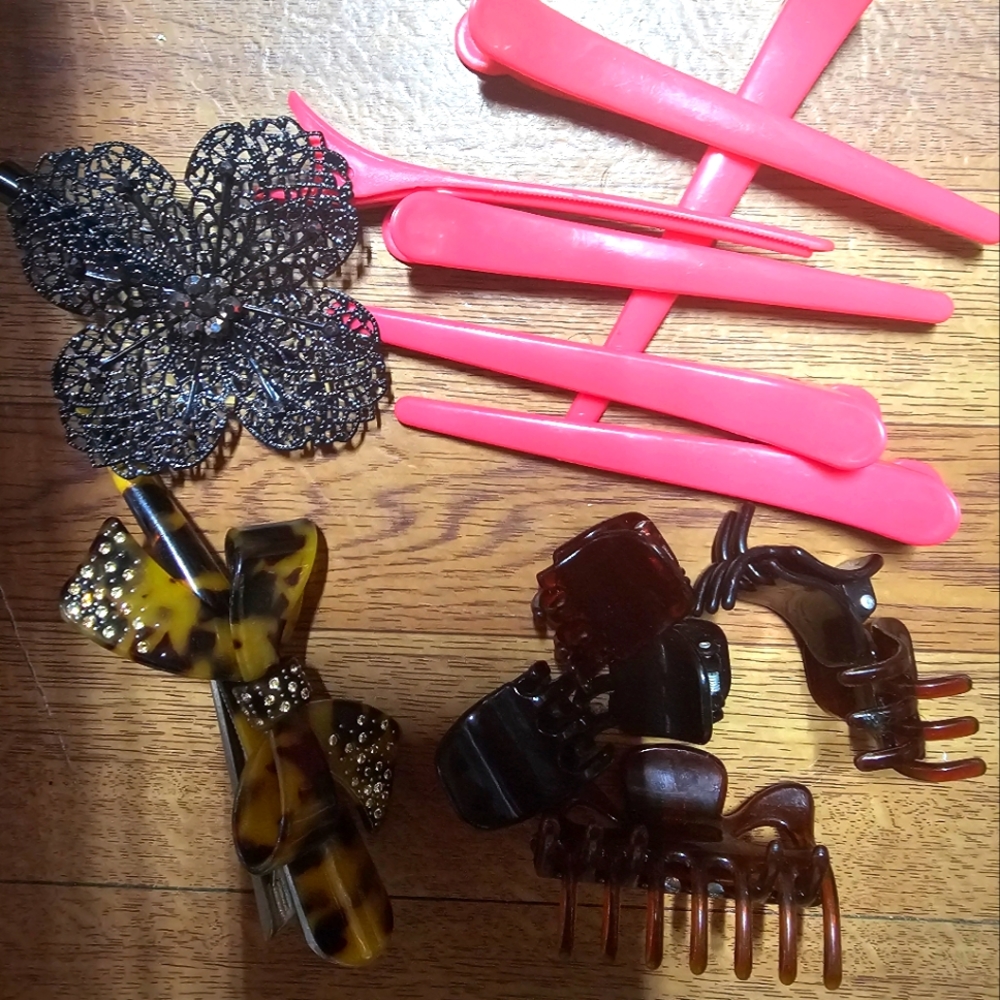 Hair clips